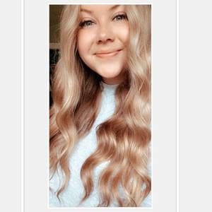 Meet your Posher, Carlee